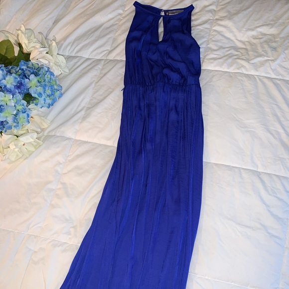 Dress - Picture 1 of 1